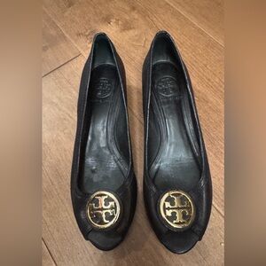 Tory Burch flats, open toe.